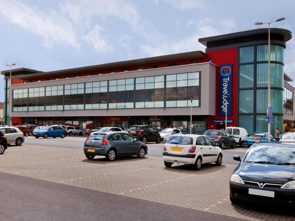Travelodge Llanelli Central 10/12