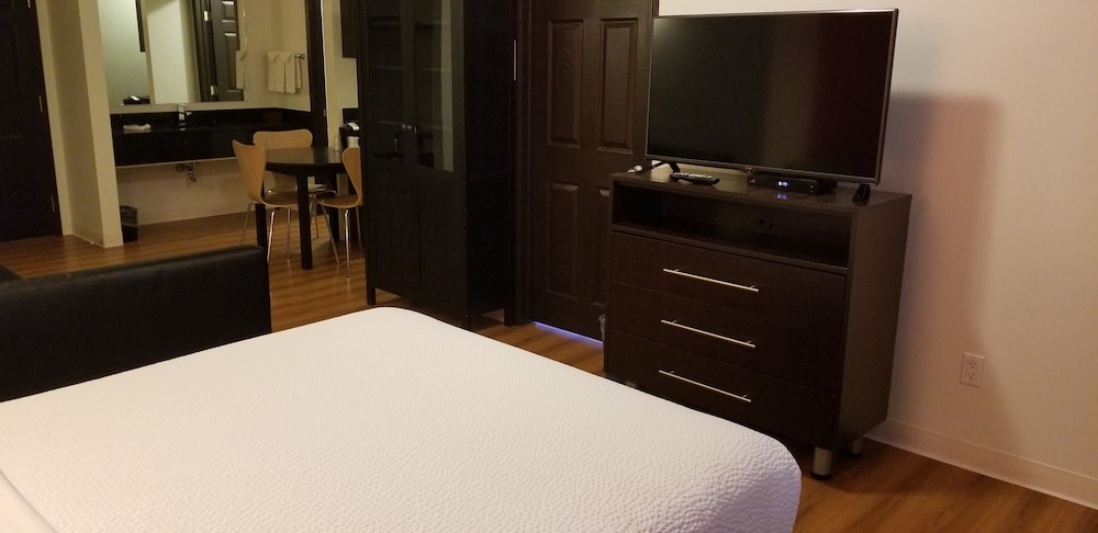 Motel 6 Innisfail AB 9/29