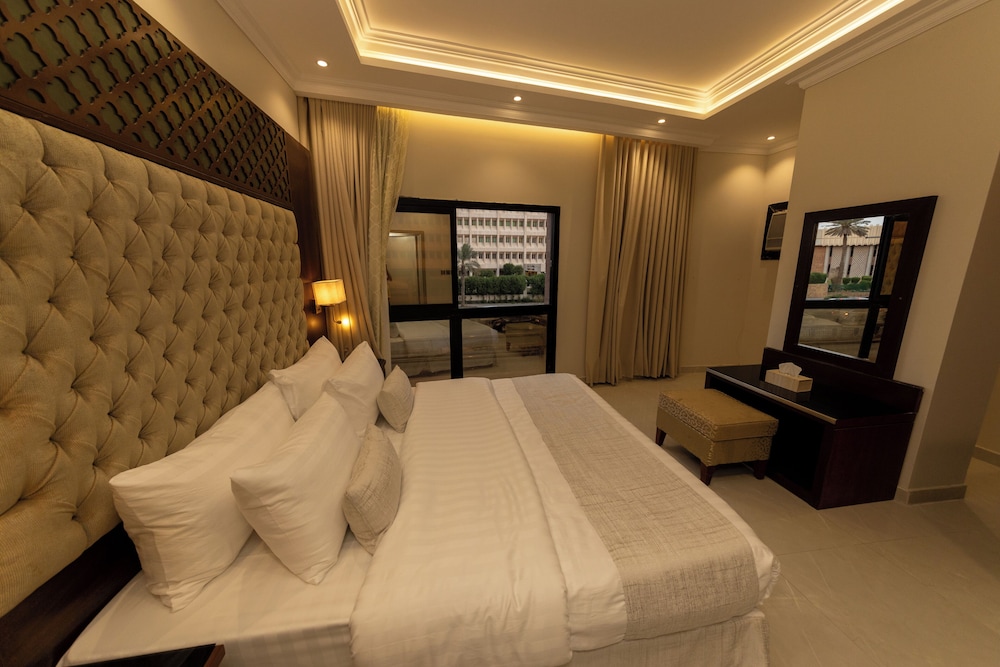 برج الحياة -الملز(Burj Al Hayat Furnished Suites Al Mallaz) 20/50