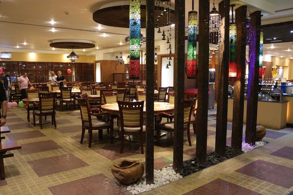 Pearl Executive Hotel Apartment (ex Pearl Park Deluxe Hotel Apartments) 41/50