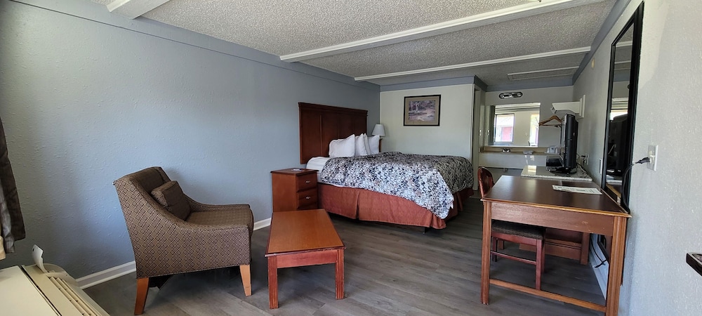 غرفة قياسية بسرير كينج، Rodeway Inn Auburn Hills - Detroit 4/10