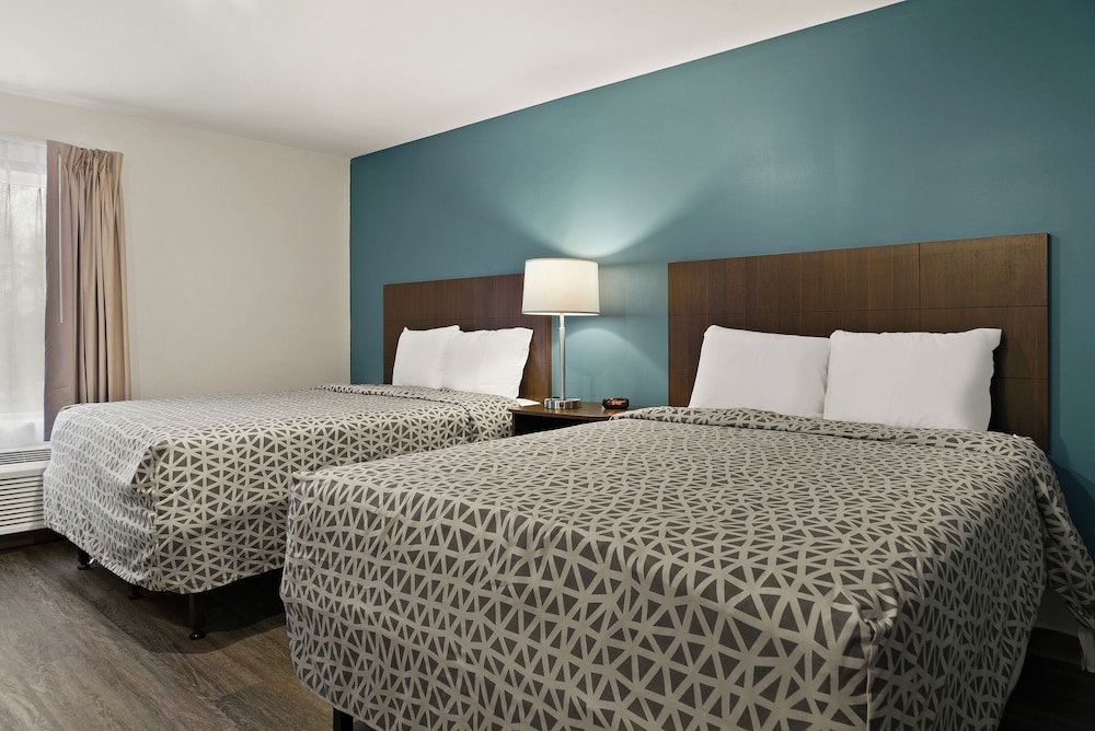 WoodSpring Suites Winston-Salem near Hanes Mall 25/61