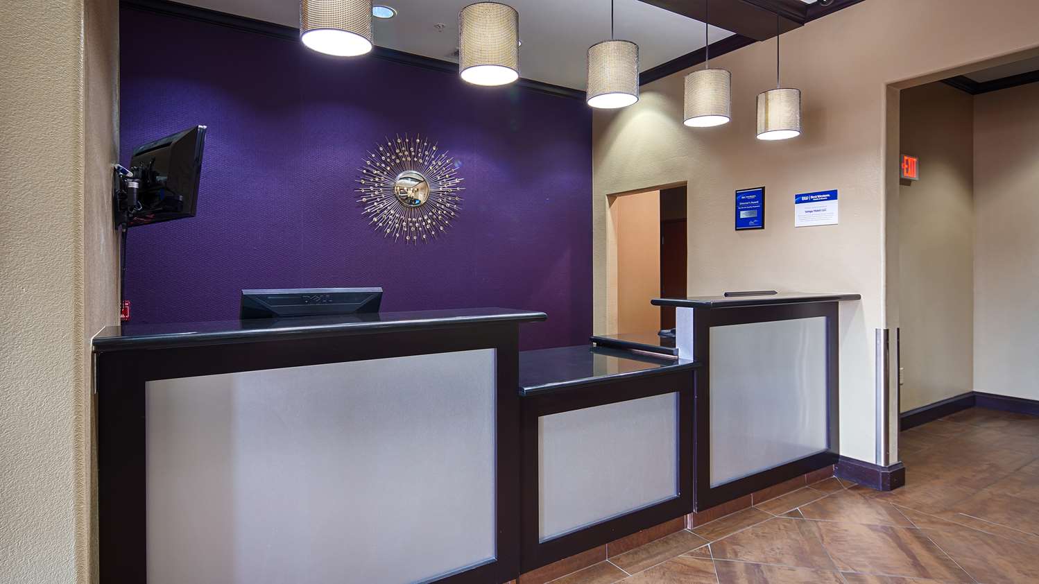Best Western Giddings Inn And Suites 6/34