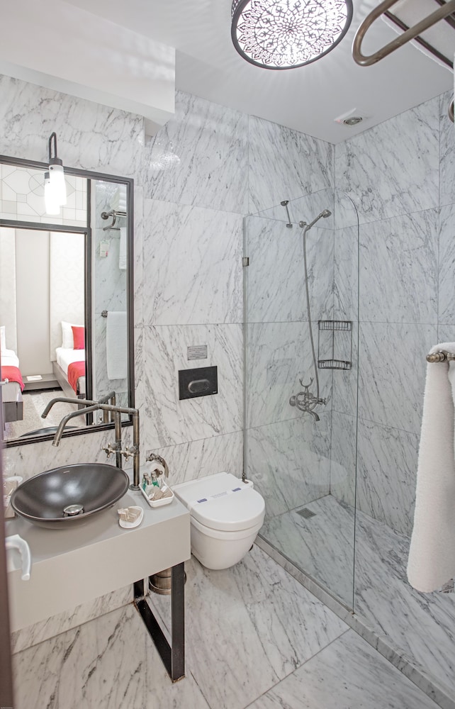 Nowy Efendi Hotel - Special Class 76/77