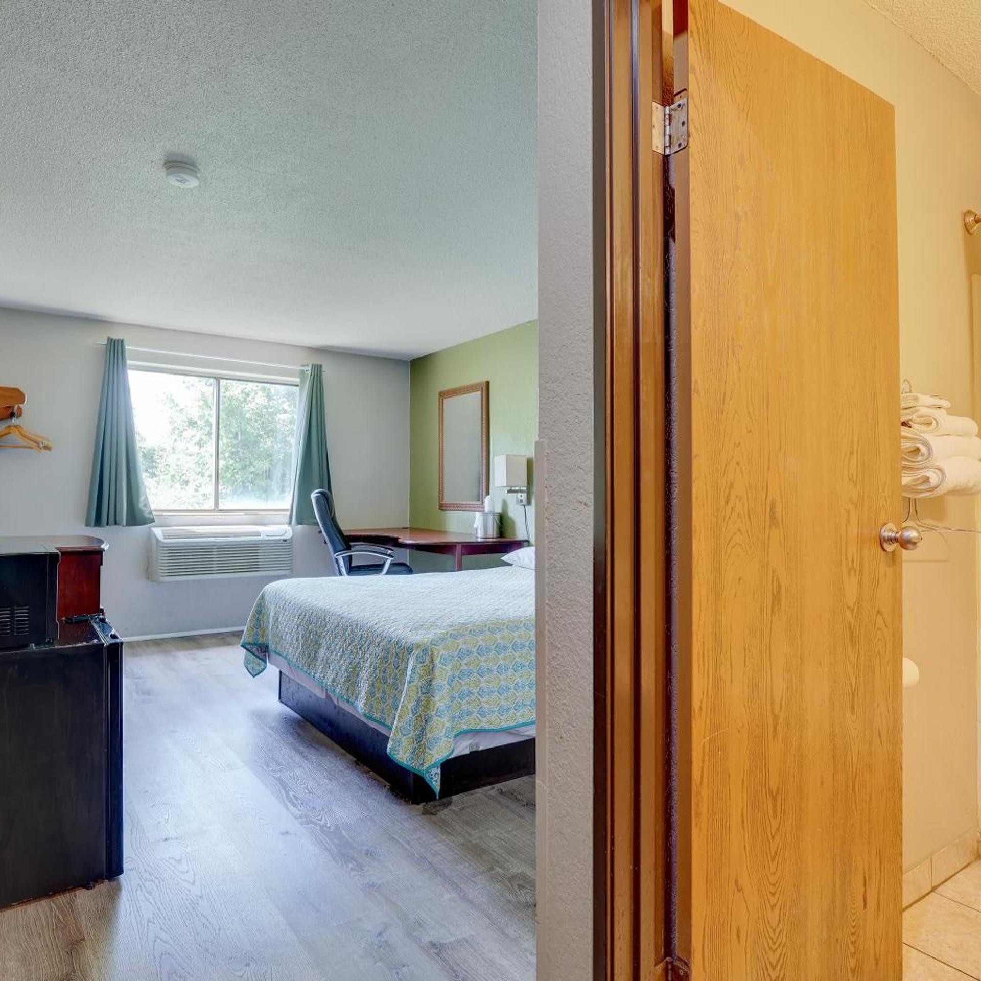 Coldwater Inn & Suites near I 69 26/59