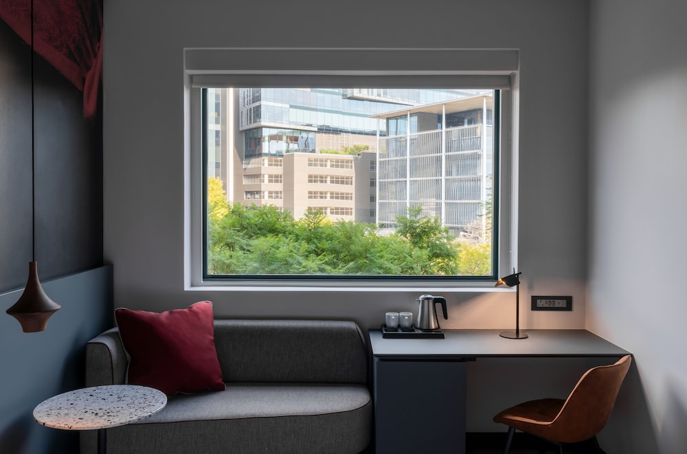 Radisson RED Hotel, Johannesburg Rosebank 47/75