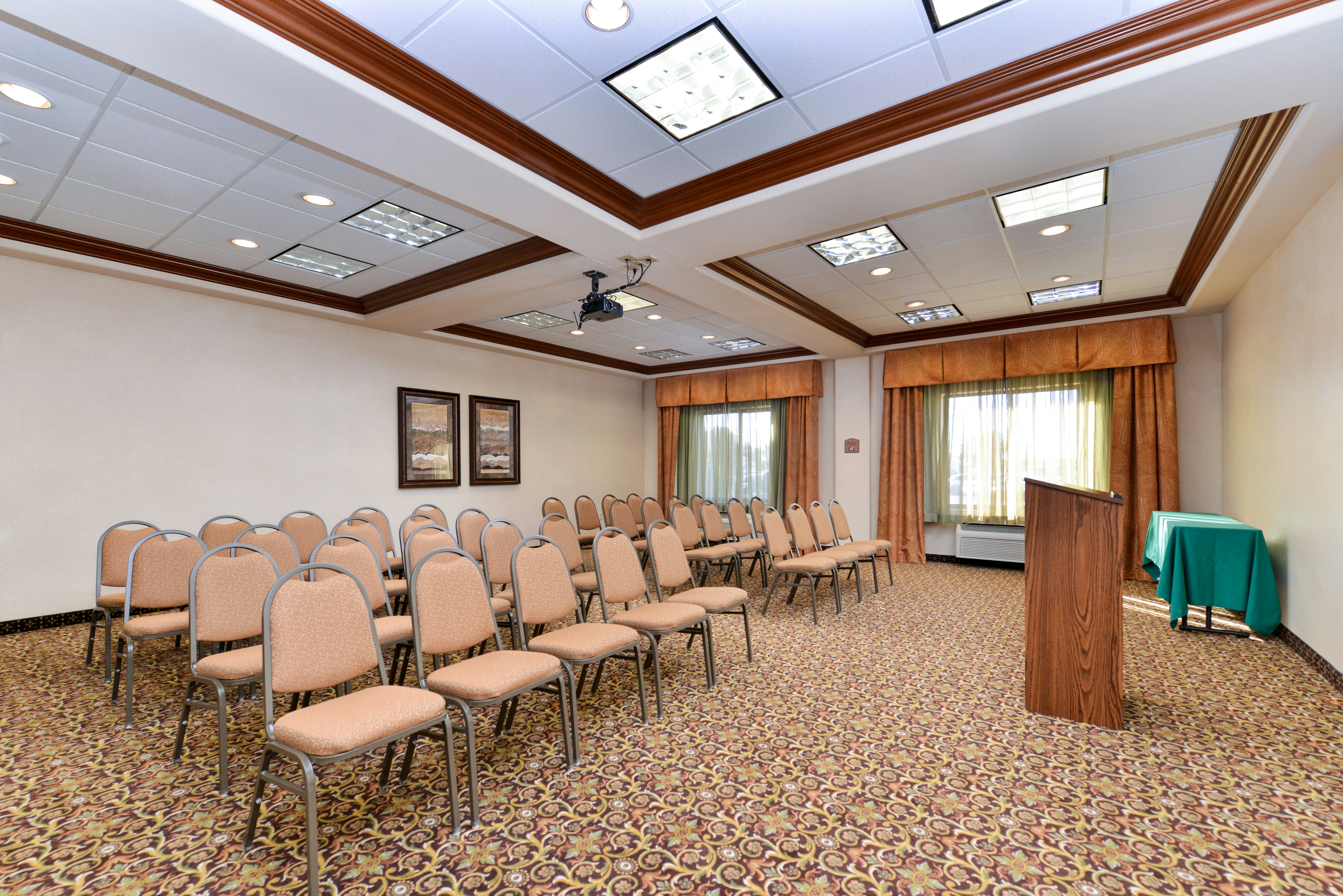 Holiday Inn Express Hotel And Suites Las Cruces 55/60