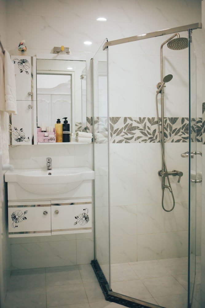 Godiva Phu Quoc Hotel 18/71