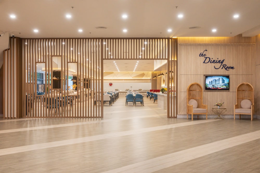 The Zenith Hotel Cameron 13/40