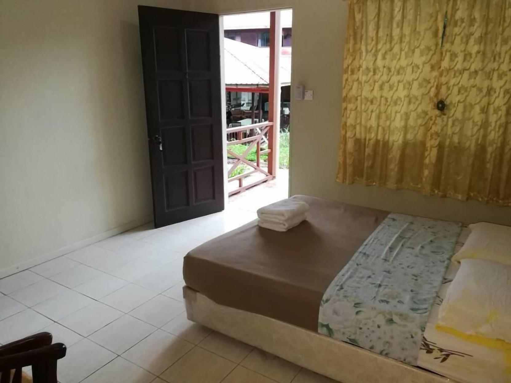Slagon Homestay 8/19