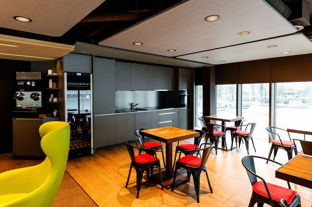 Los Lorentes Residences 36/50