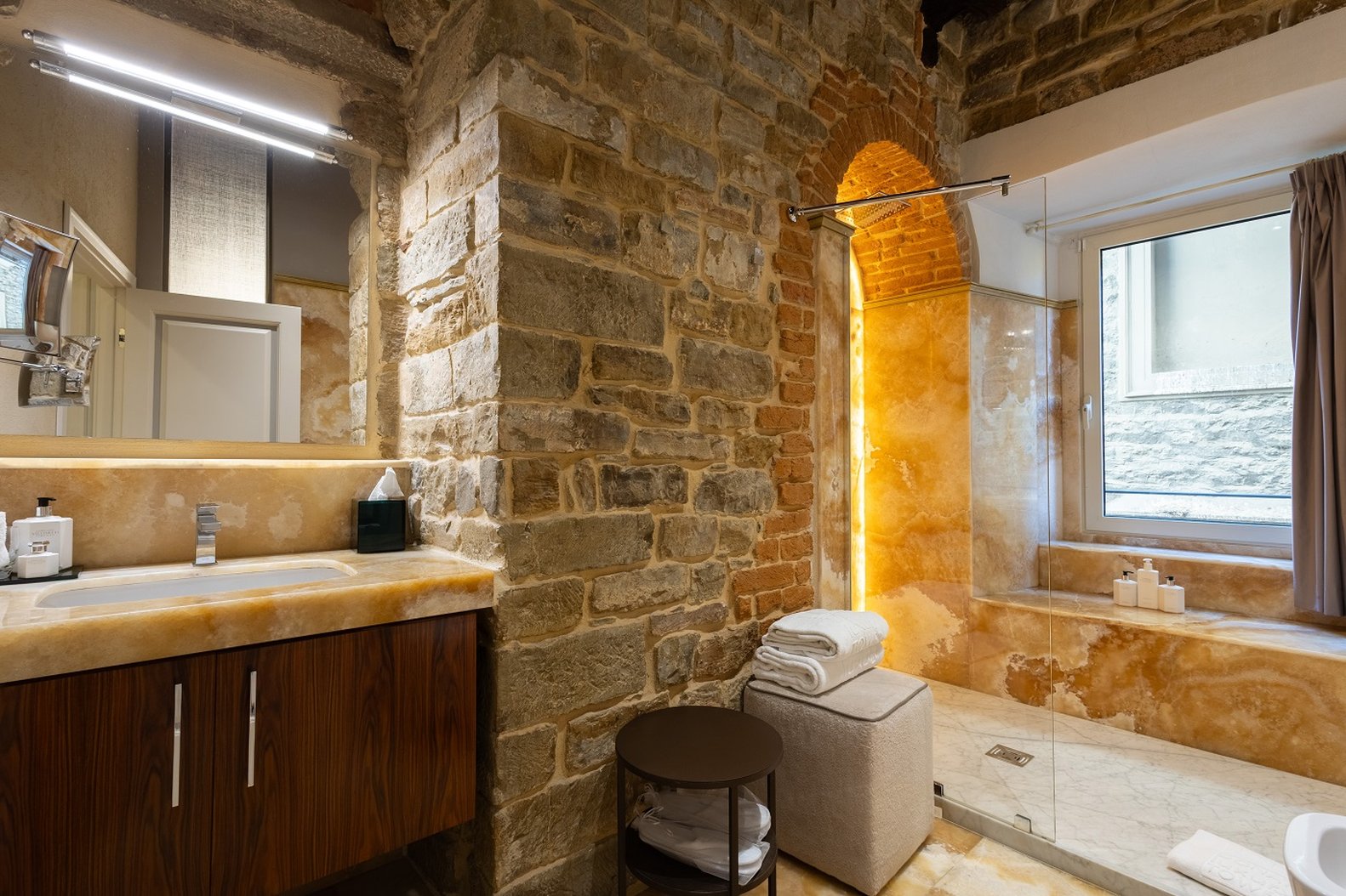Donati Luxury Tower 48/50