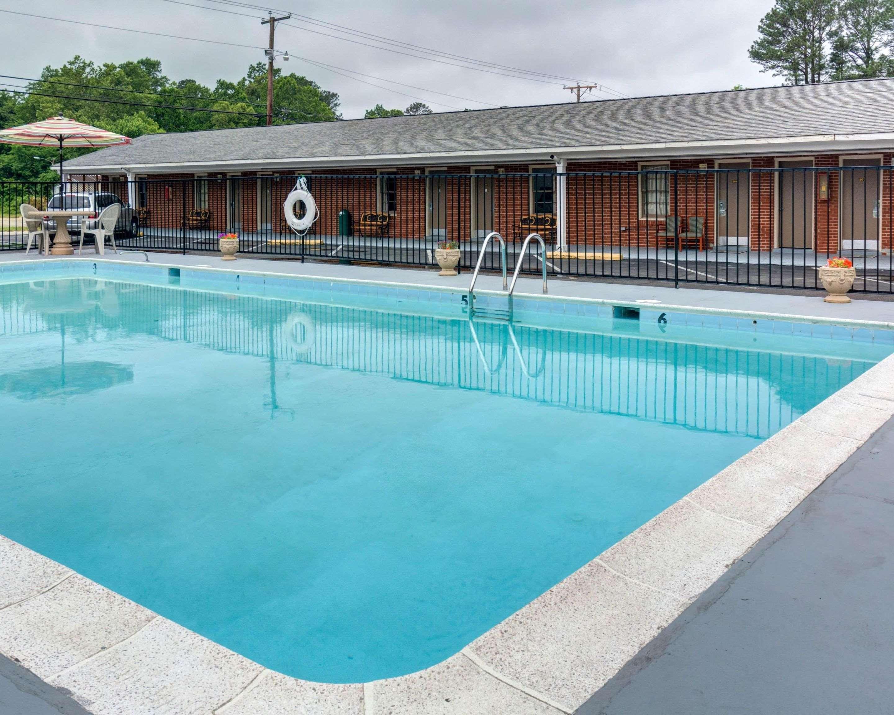 Rodeway Inn &amp; Suites Williamsburg 17/26