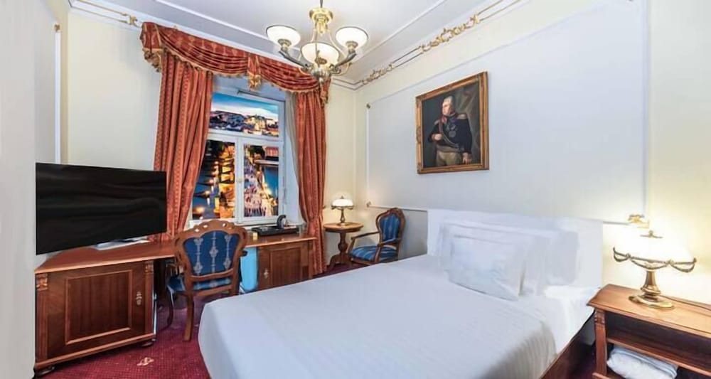 General Hotel 19/50