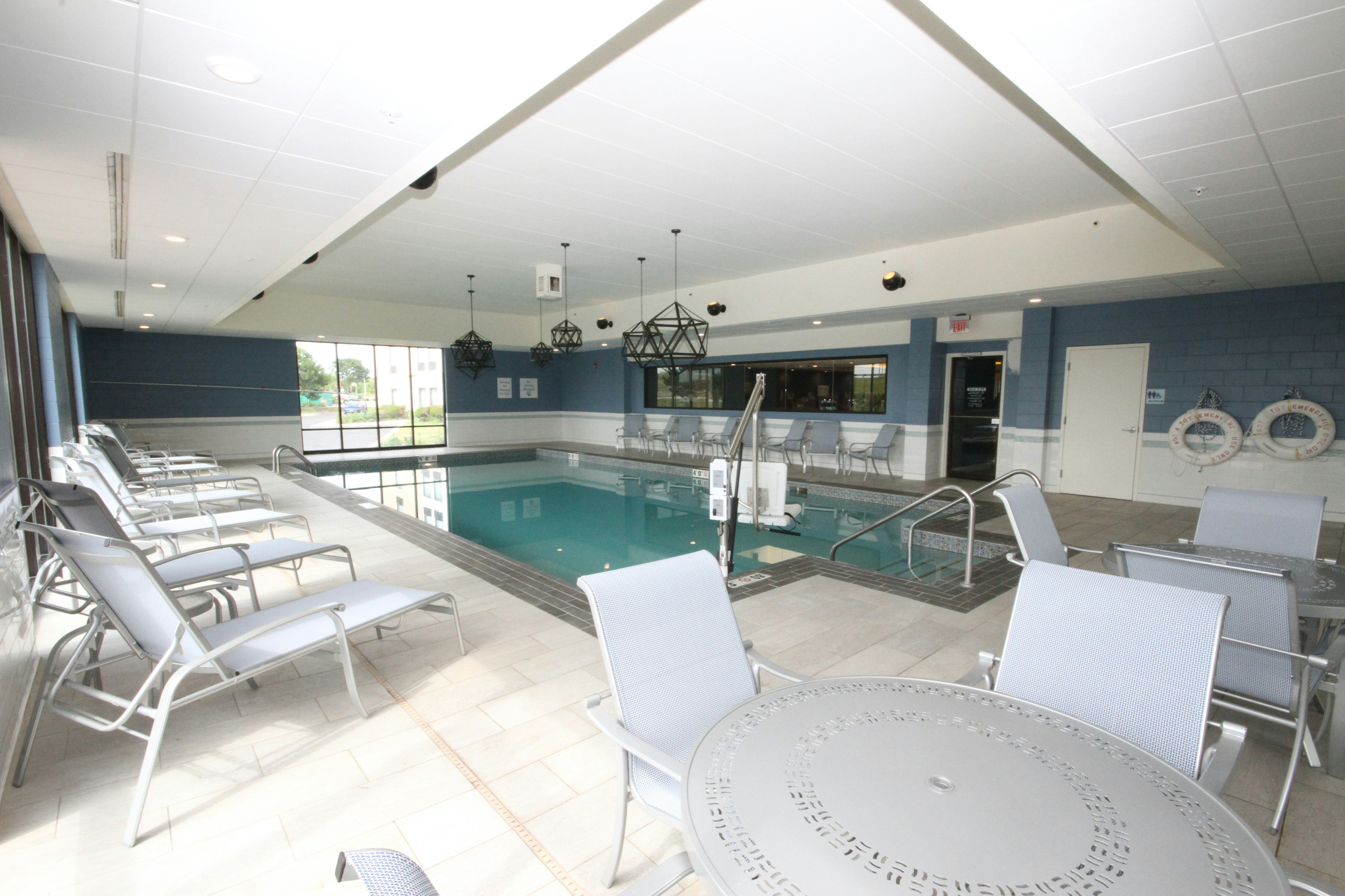 Holiday Inn Express Janesville I 90 And Us Hwy 14 31/65