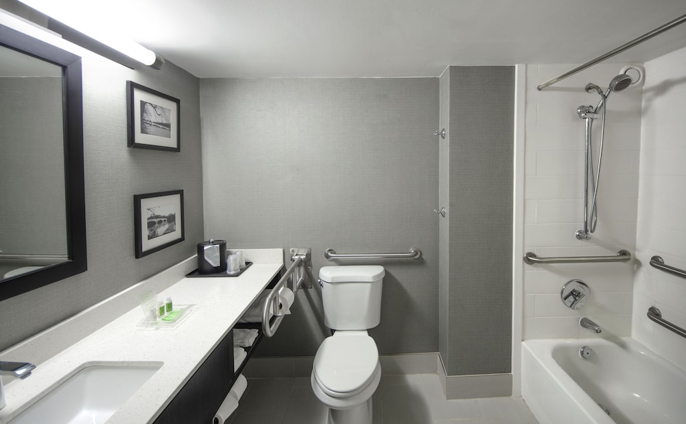 Holiday Inn Princeton 14/60