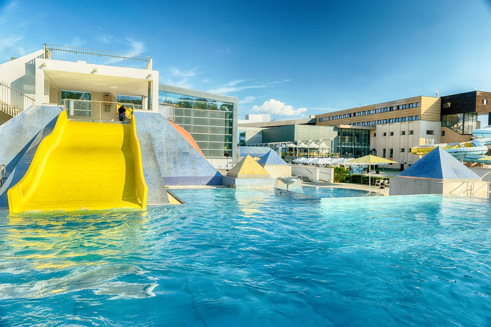 Hotel Aquacity Mountain View 20/65