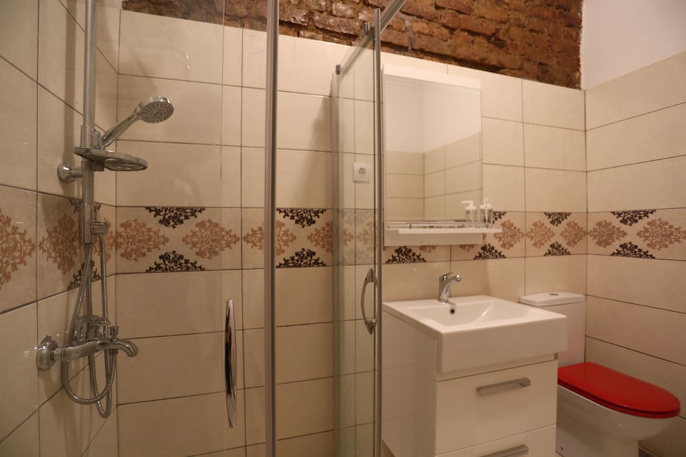 Greenstar Hotel 39/44