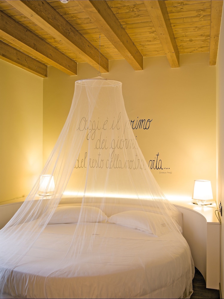 Harmony Suite Hotel 20/44