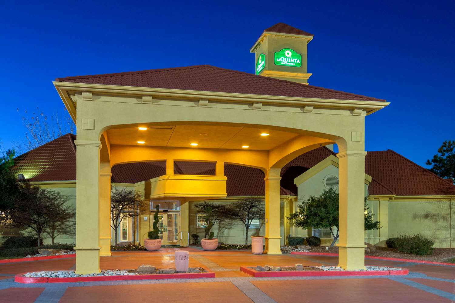 La Quinta Inn & Suites by Wyndham Albuquerque West 1/21