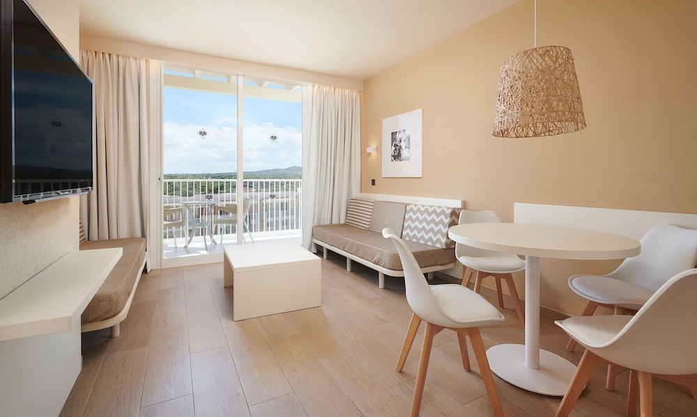 Protur Badia Park Aparthotel 30/40