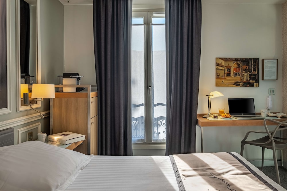 SUPERIOR, DOUBLE BED