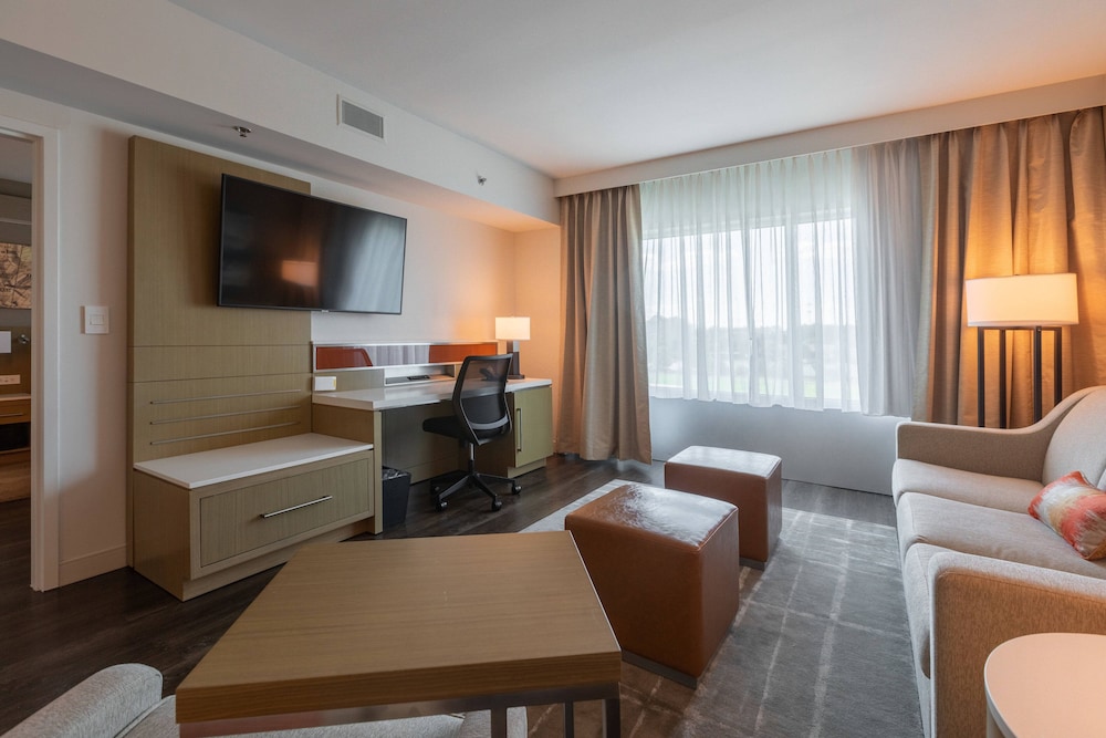 Delta Hotels by Marriott Raleigh-Durham at Research Triangle Park 27/36