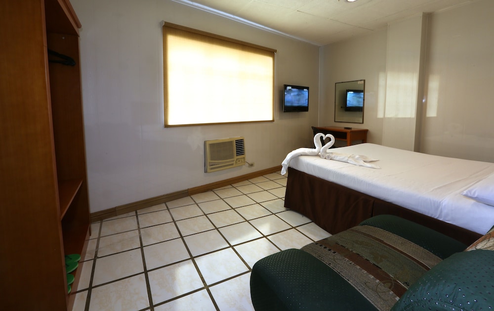 Value Star Inn 14/22