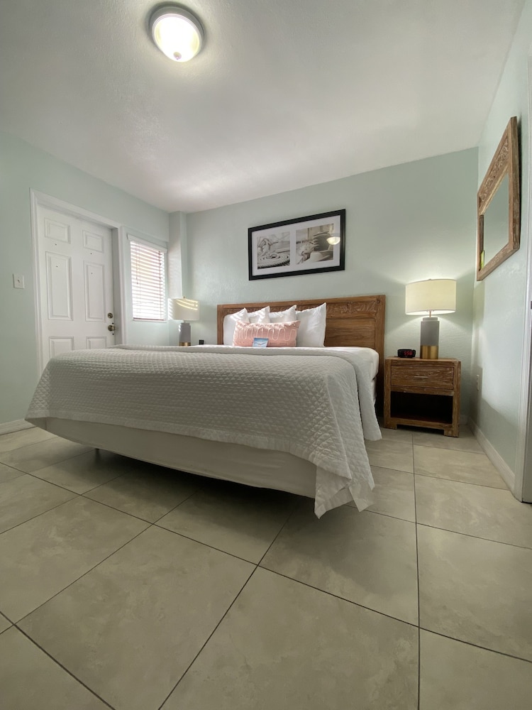Creekside Inn Islamorada 34/45