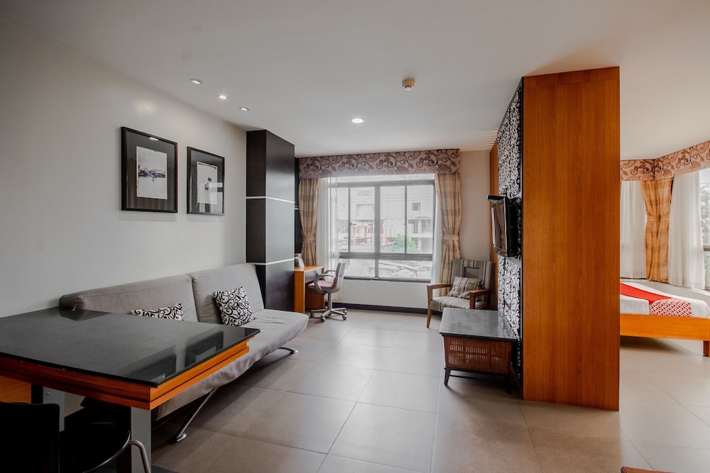 Fuente Oro Business Suites 55/68