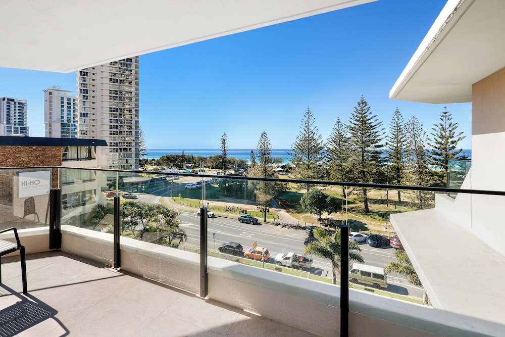 ULTIQA Beach Haven on Broadbeach 21/50