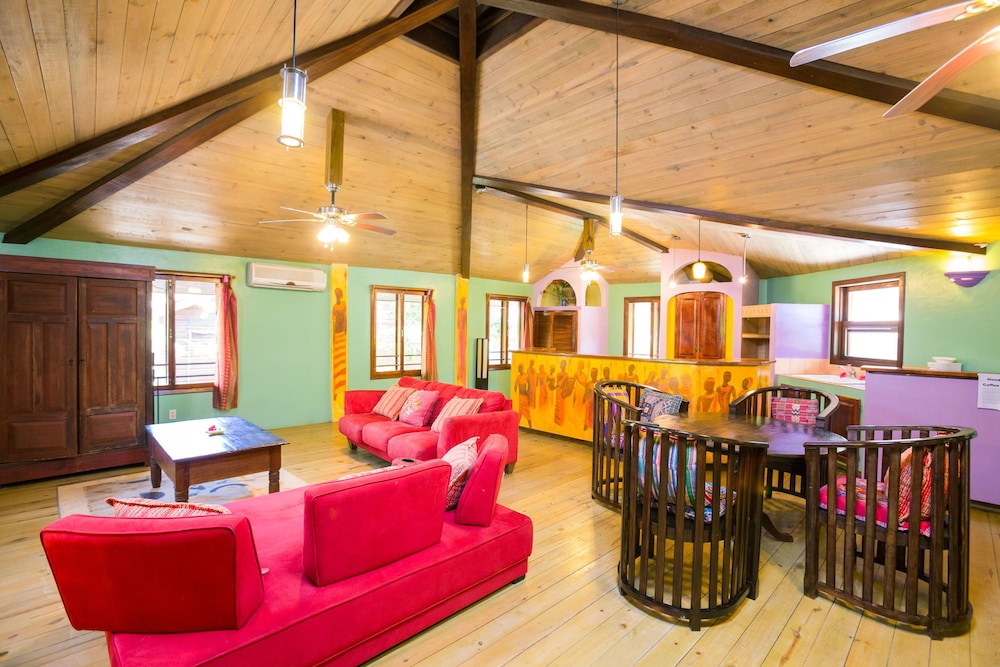 Bananarama Dive and Beach Resort 34/47