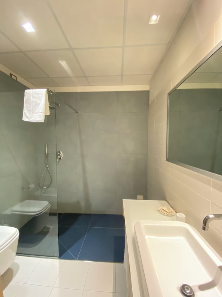 Terme Beach Resort 70/72
