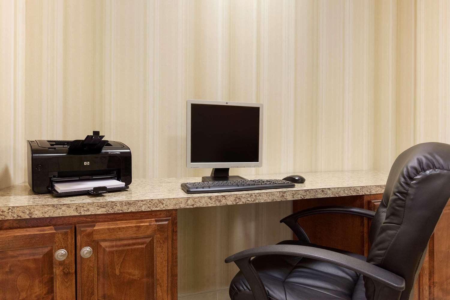 Country Inn & Suites By Radisson, Doswell (Kings Dominion), VA 34/39