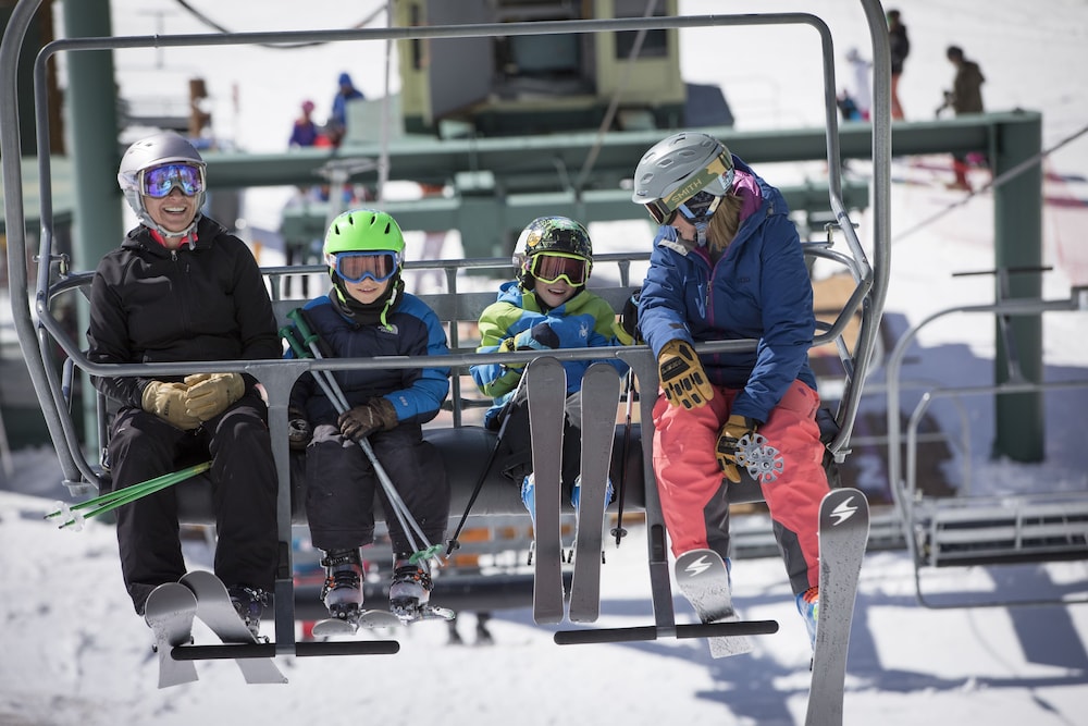 Sioux Lodge Suites by Grand Targhee Resort 22/50