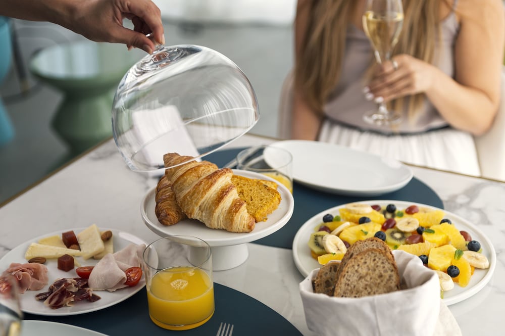 Dionis Boutique Hotel & Spa 42/46
