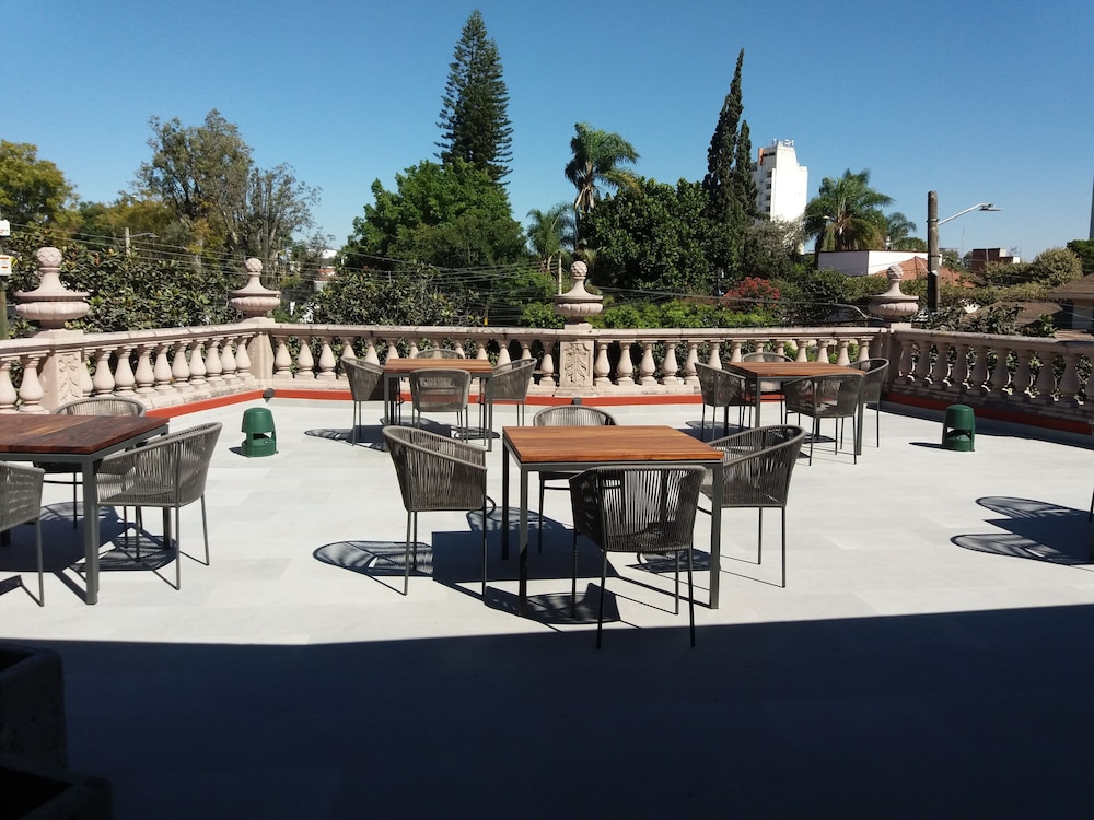 Hotel Casa Abadia 51/63