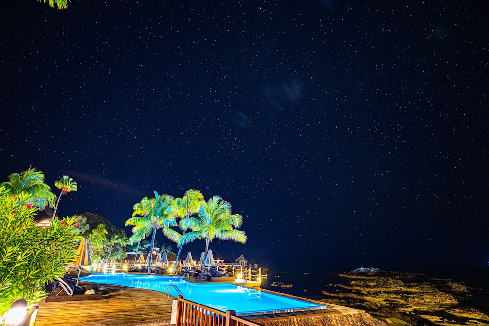 Fishermans Cove Resort 64/71