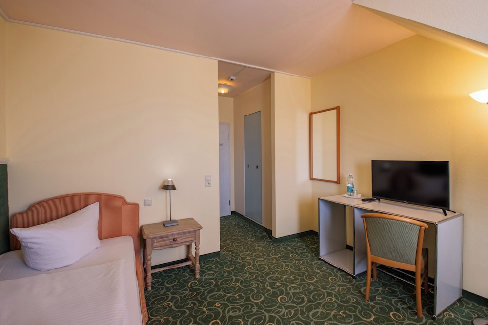 Erzgebirgshotel Freiberger Hohe 24/50