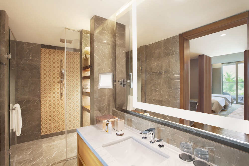 GRAND HYATT KOCHI BOLGATTY 26/71