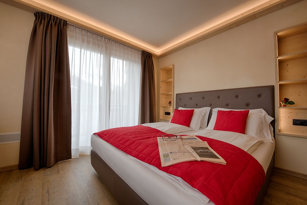 Francesin Hotel 30/79
