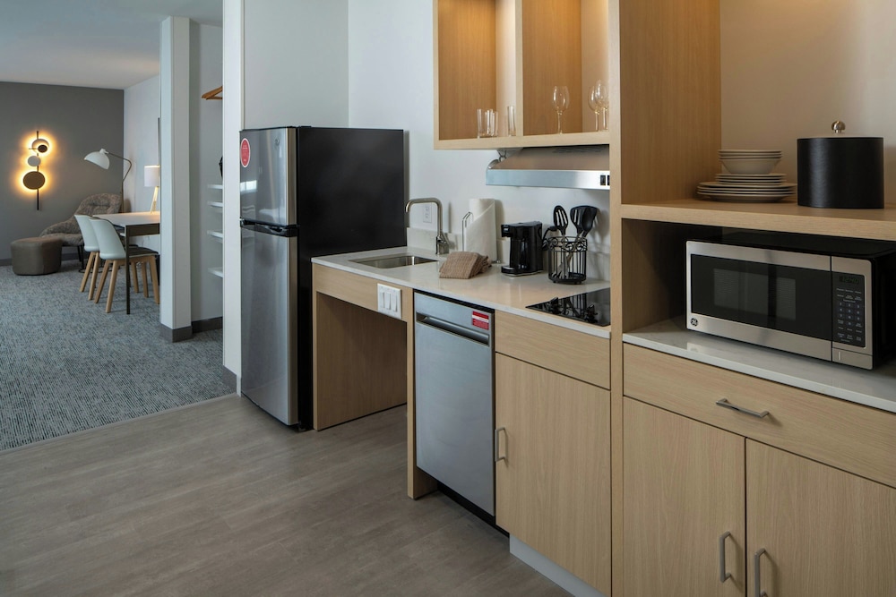 Towneplace Suites By Marriott Surprise Prasada 27/27