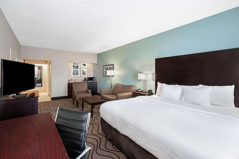 La Quinta Inn & Suites by Wyndham Knoxville Airport 16/47
