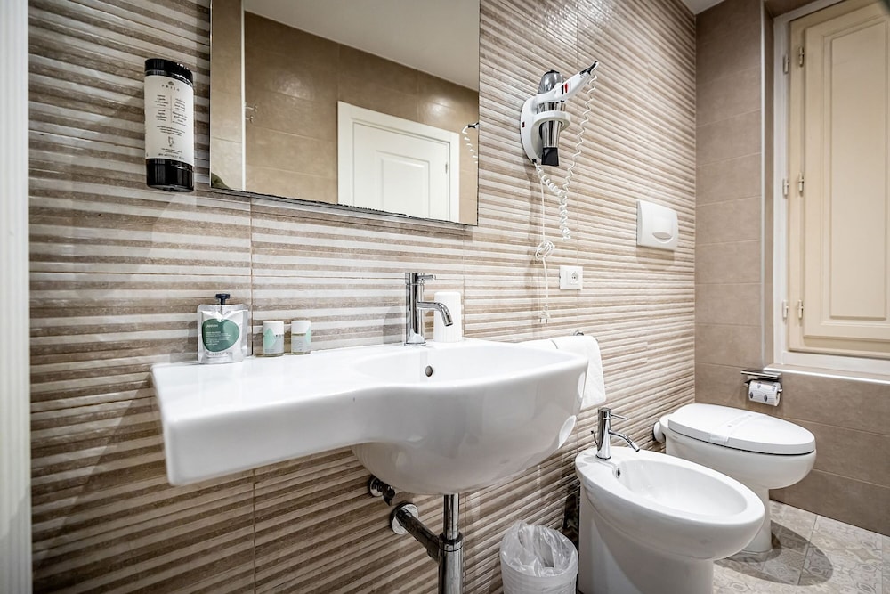 Martelli 6 Suite And Apartments 48/53