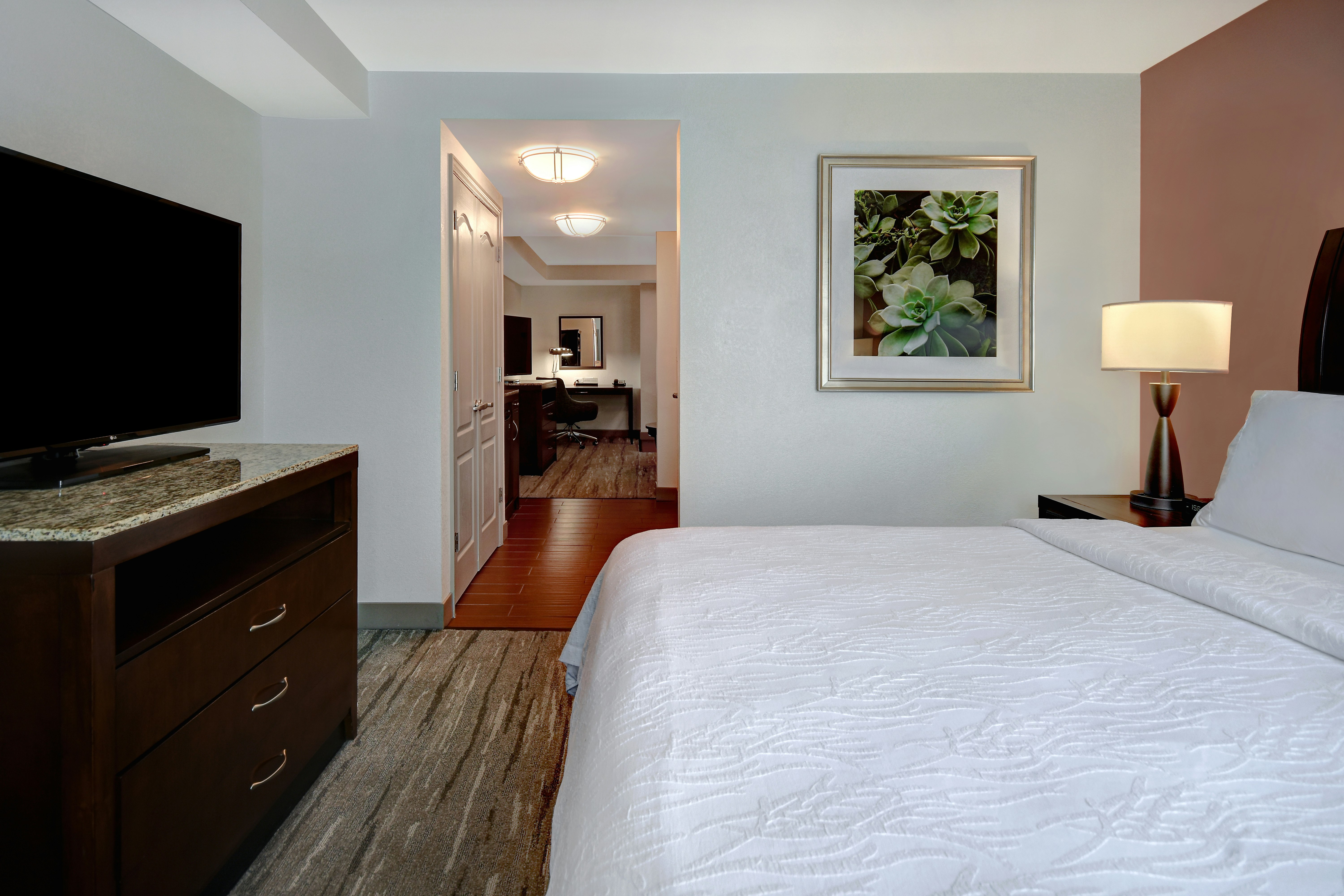 1 Bedroom, Mini, Suite, King Bed