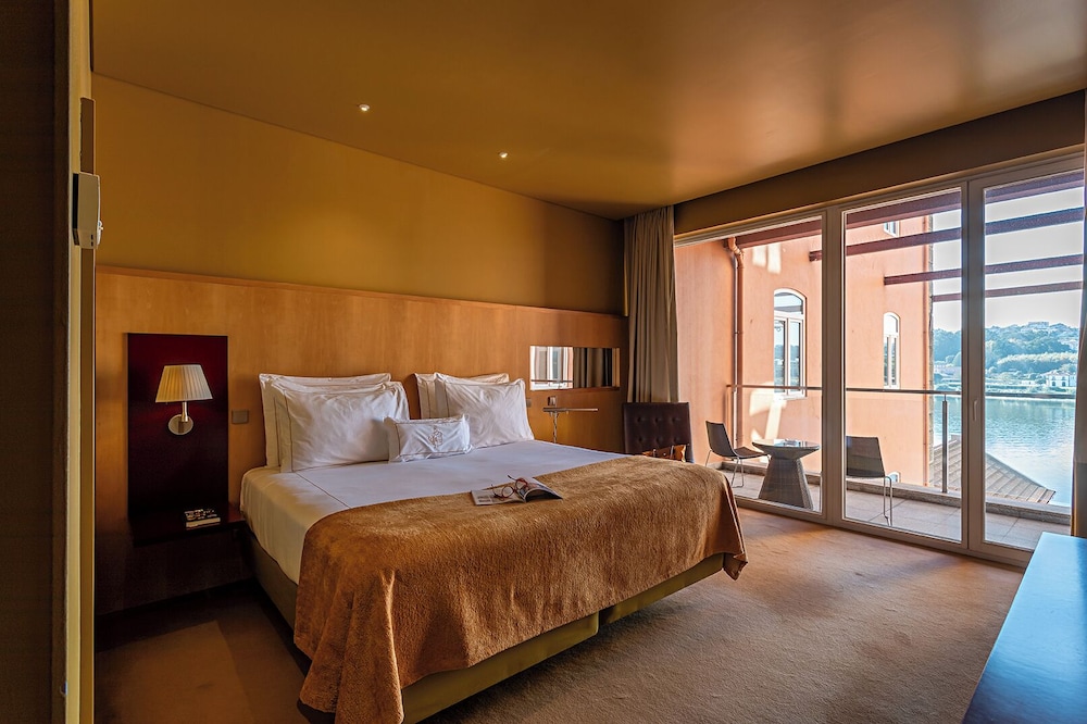 Suite, Double Bed, Balcony