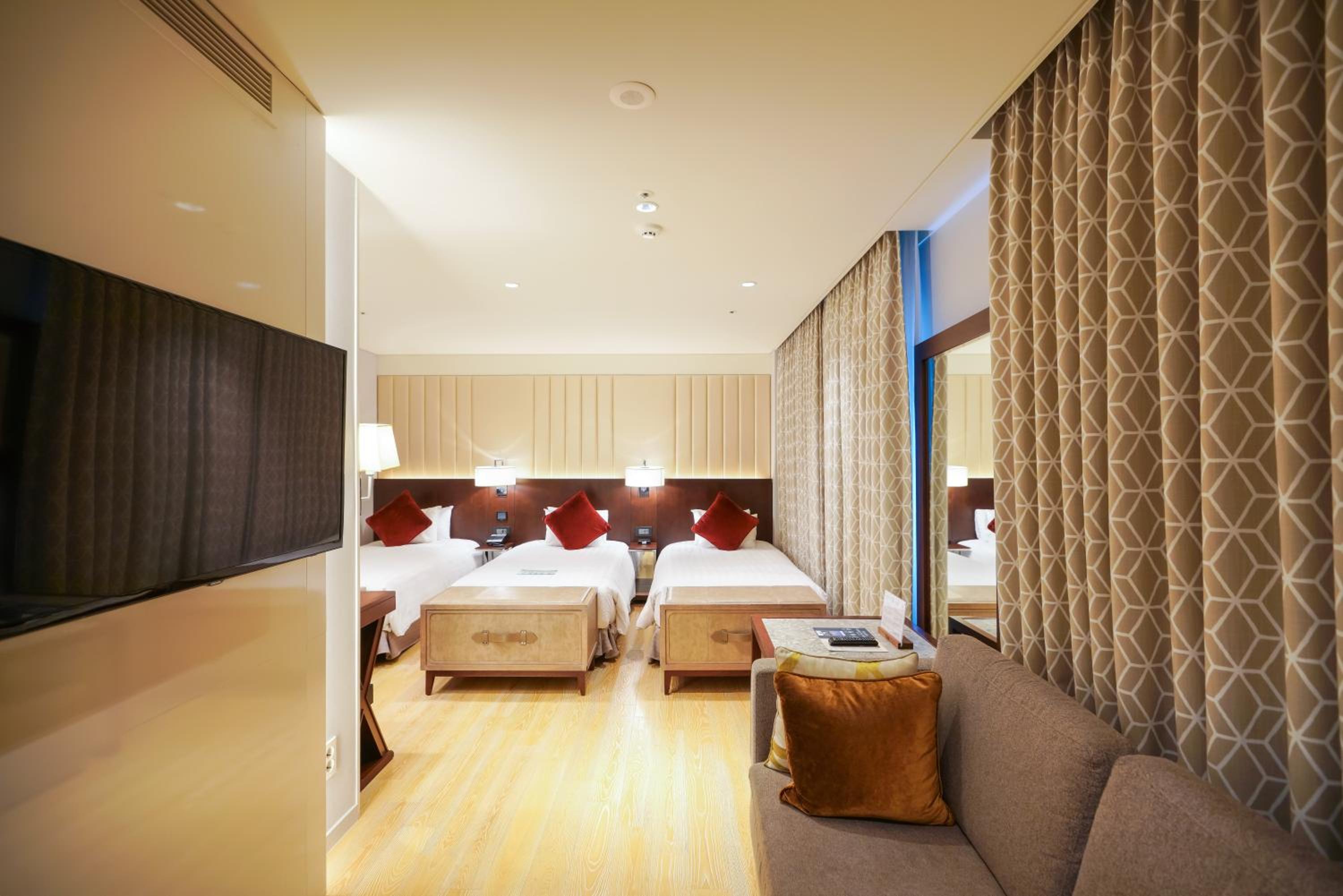 غرفة ثلاثية في طابق مرتفع، Solaria Nishitetsu Hotel Seoul Myeongdong 3/10