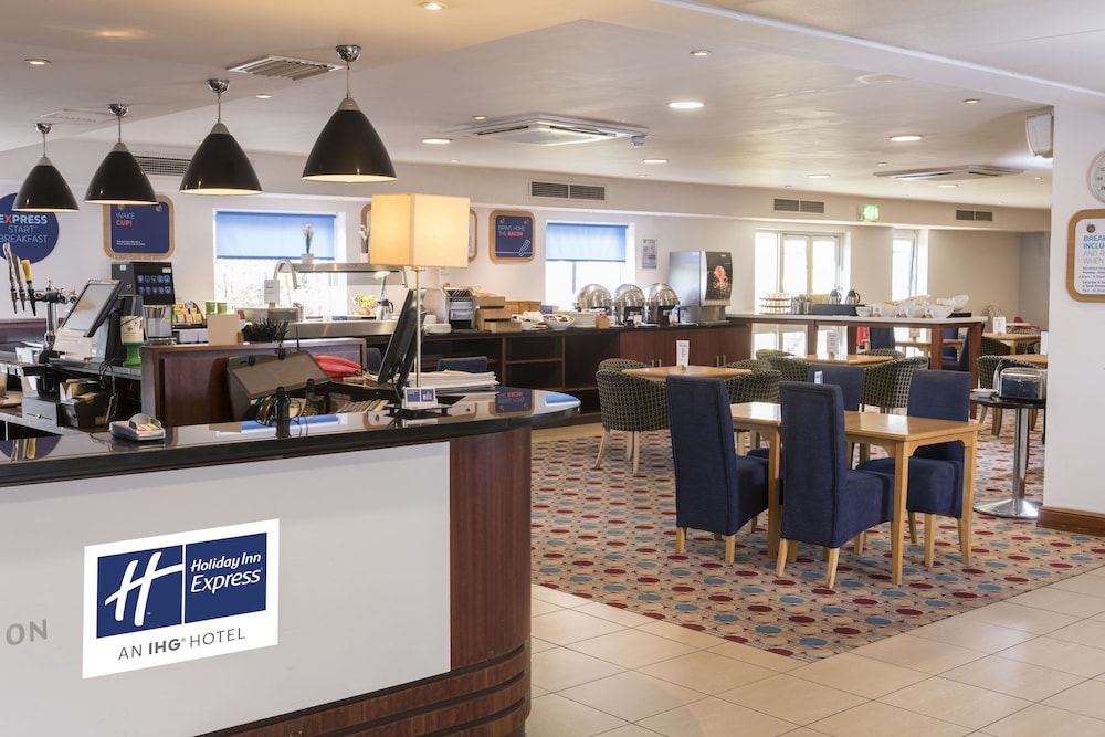Holiday Inn Express Birmingham - Star City 46/61