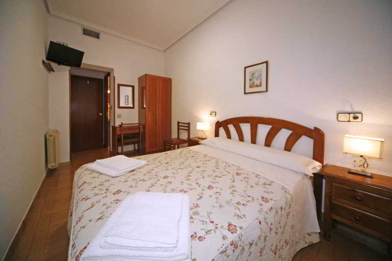 Double matrimonial bed exterior room