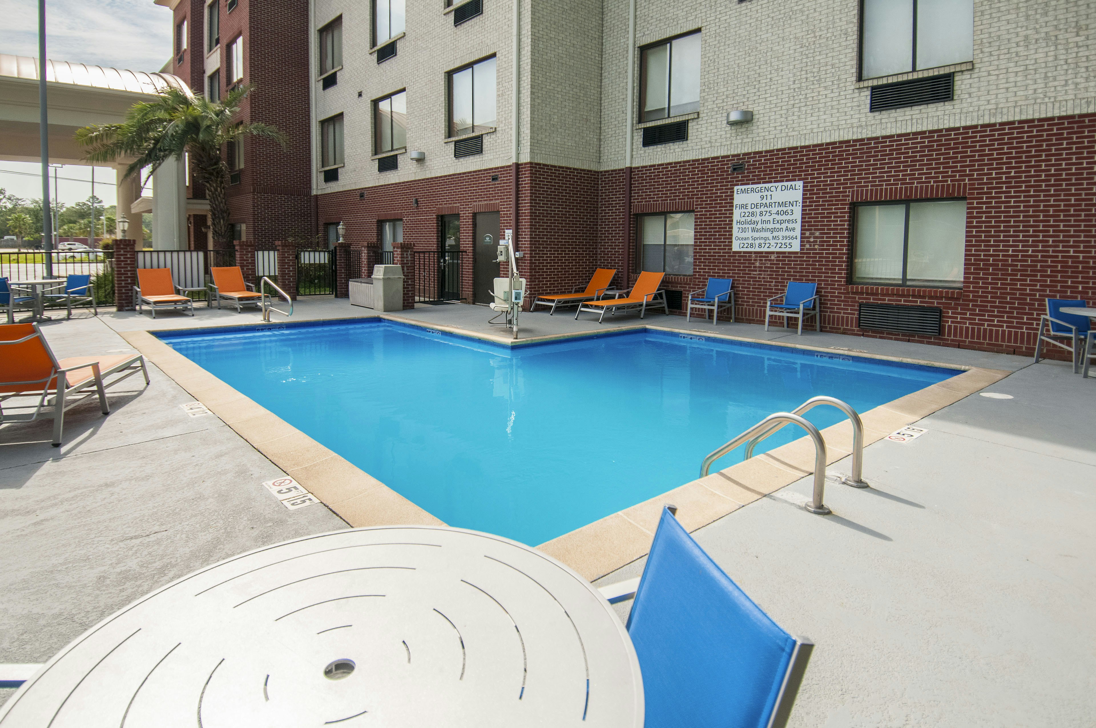 Holiday Inn Express Hotel and Suites Biloxi- Ocean Springs 39/44